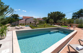 Gorgeous Home In Mudri Dolac With Sauna